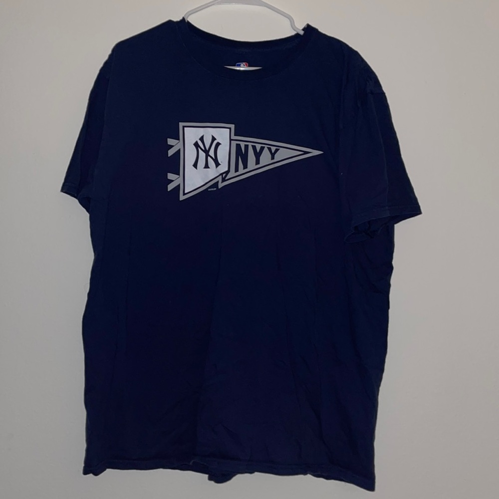 Yankees t-shirt